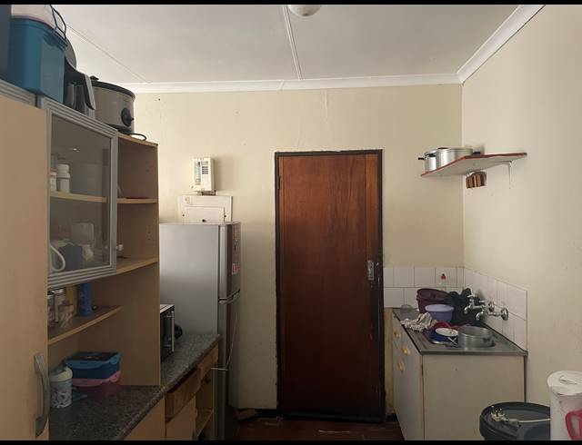 2 BEDROOM FREEHOLD FOR SALE IN MABOPANE  UNIT U